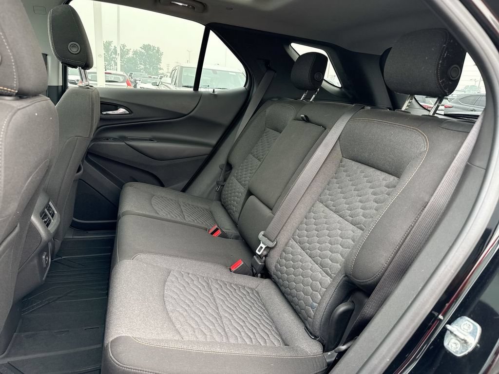 Used 2020 Chevrolet Equinox LT AWD/4WD image 23
