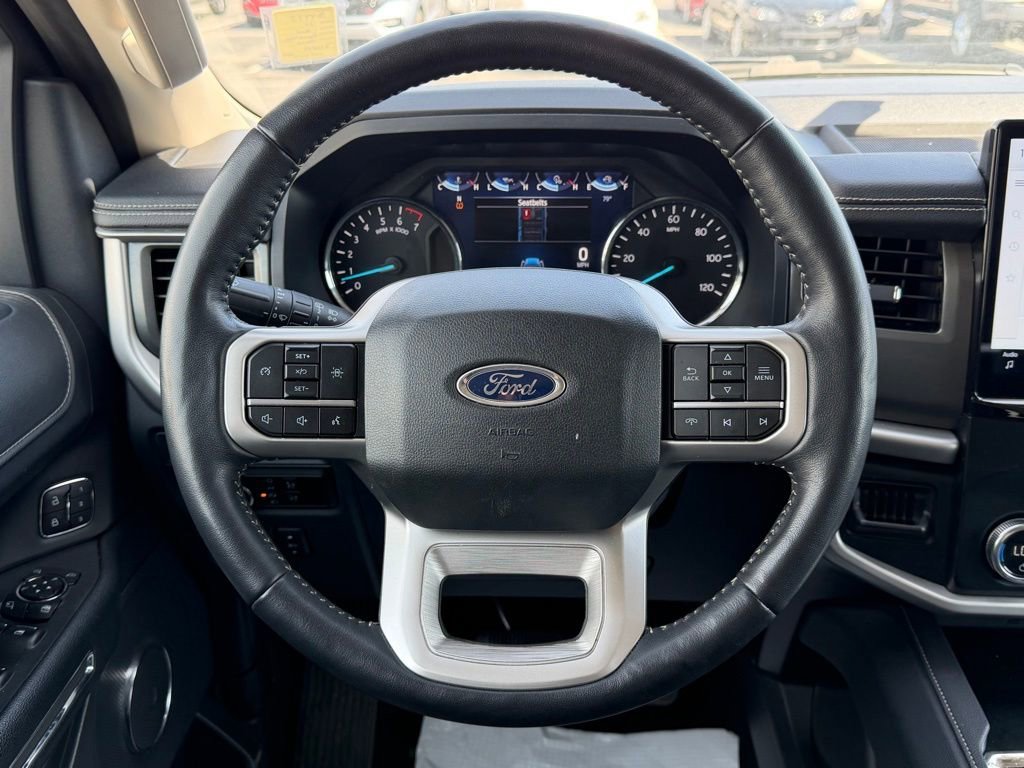 Used 2024 Ford Expedition Max XLT image 20