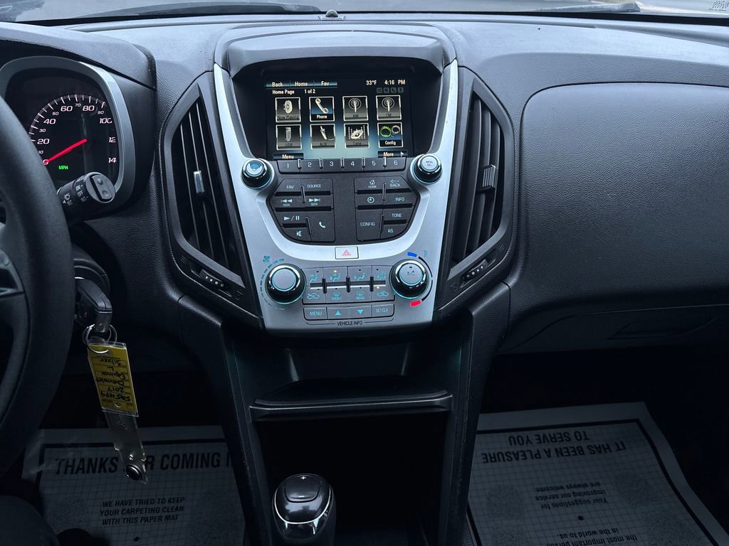 Used 2017 Chevrolet Equinox L image 23