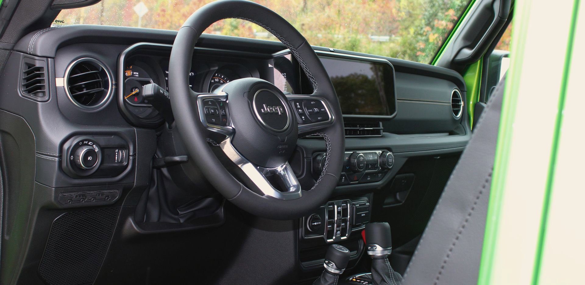 New 2026 Jeep Wrangler Unlimited Sahara w/ Technology Group image 15