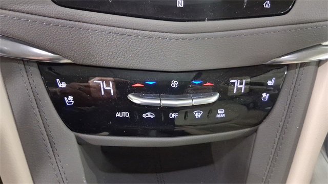 Used 2021 Cadillac XT5 Premium Luxury image 30