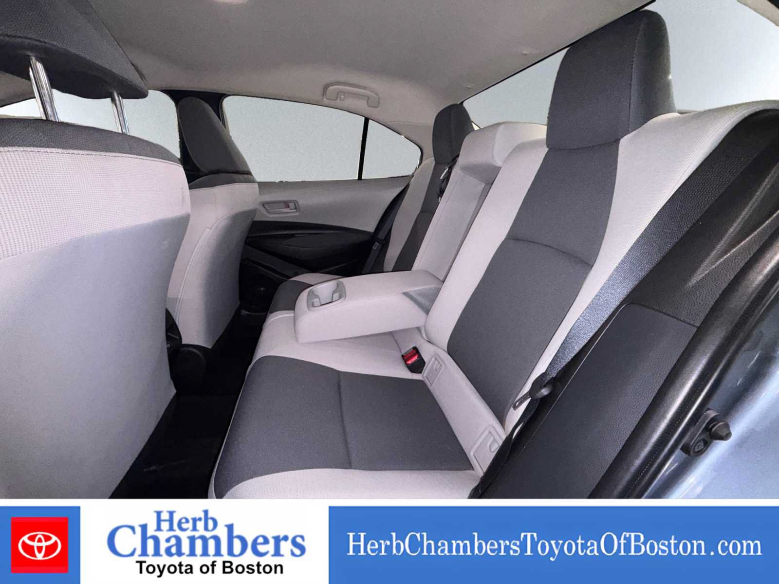 Used 2025 Toyota Corolla LE AWD/4WD image 16