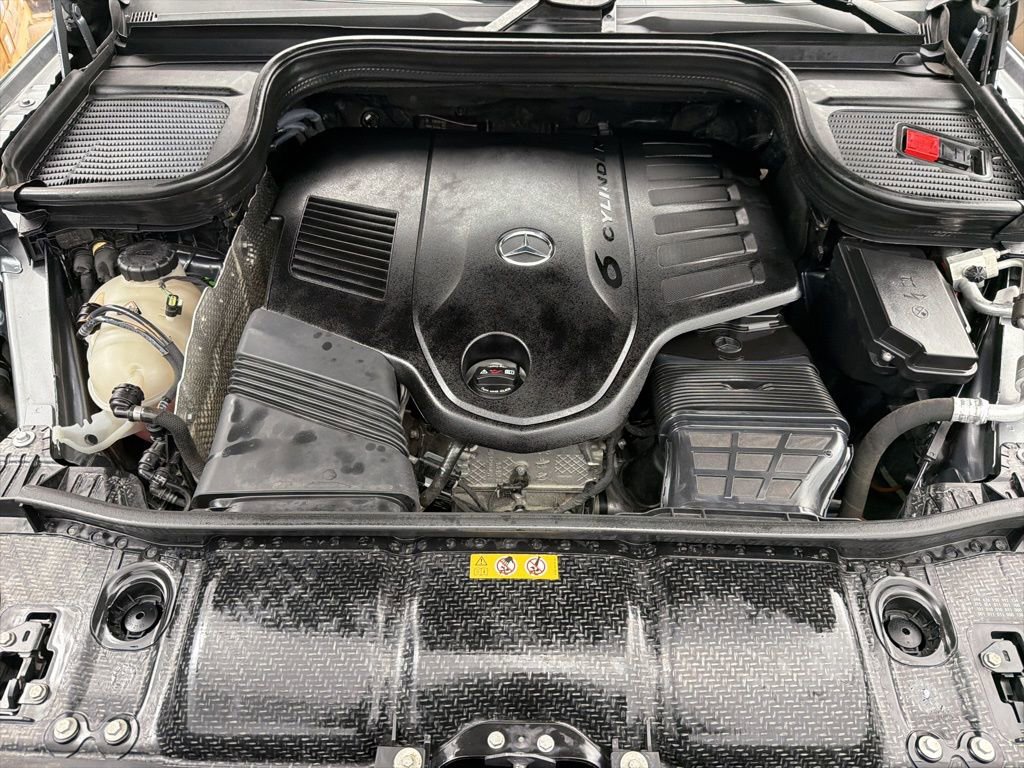 Used 2022 Mercedes-Benz GLS 450 4MATIC image 37