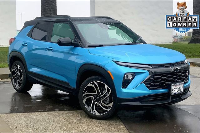 Used 2025 Chevrolet TrailBlazer RS w/ Driver Confidence Package image 2