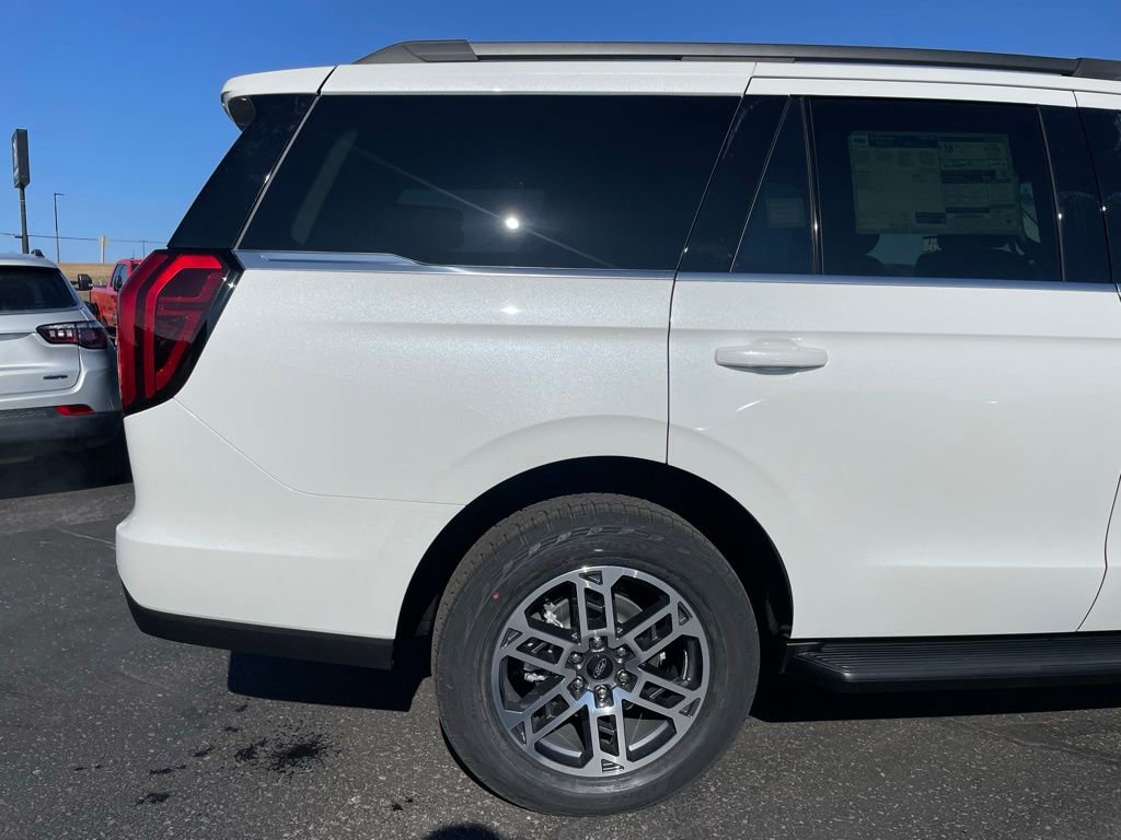 New 2026 Ford Expedition Active image 39