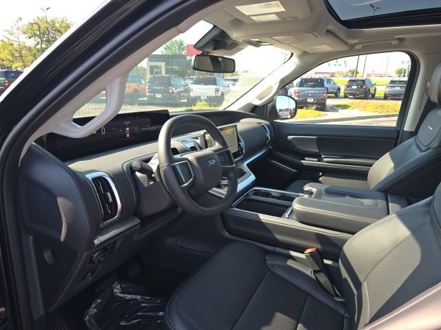 New 2026 Ford Expedition Max Platinum w/ Driver's Package AWD/4WD image 10