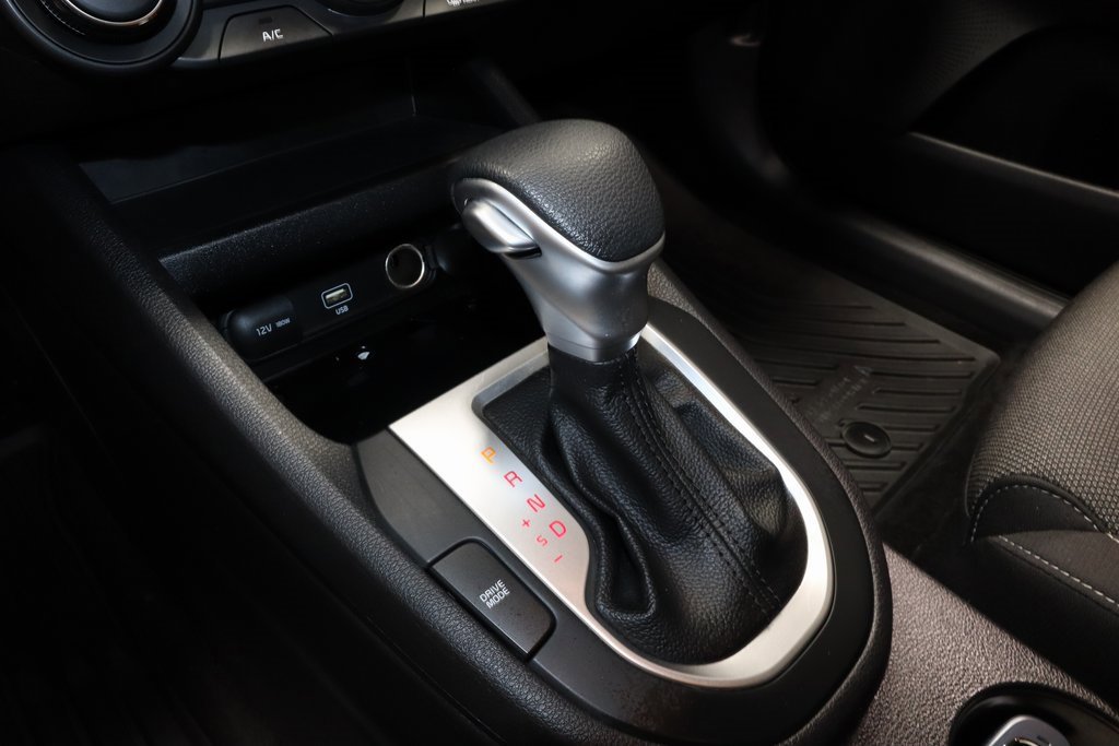 Used 2022 Kia Forte LXS image 31