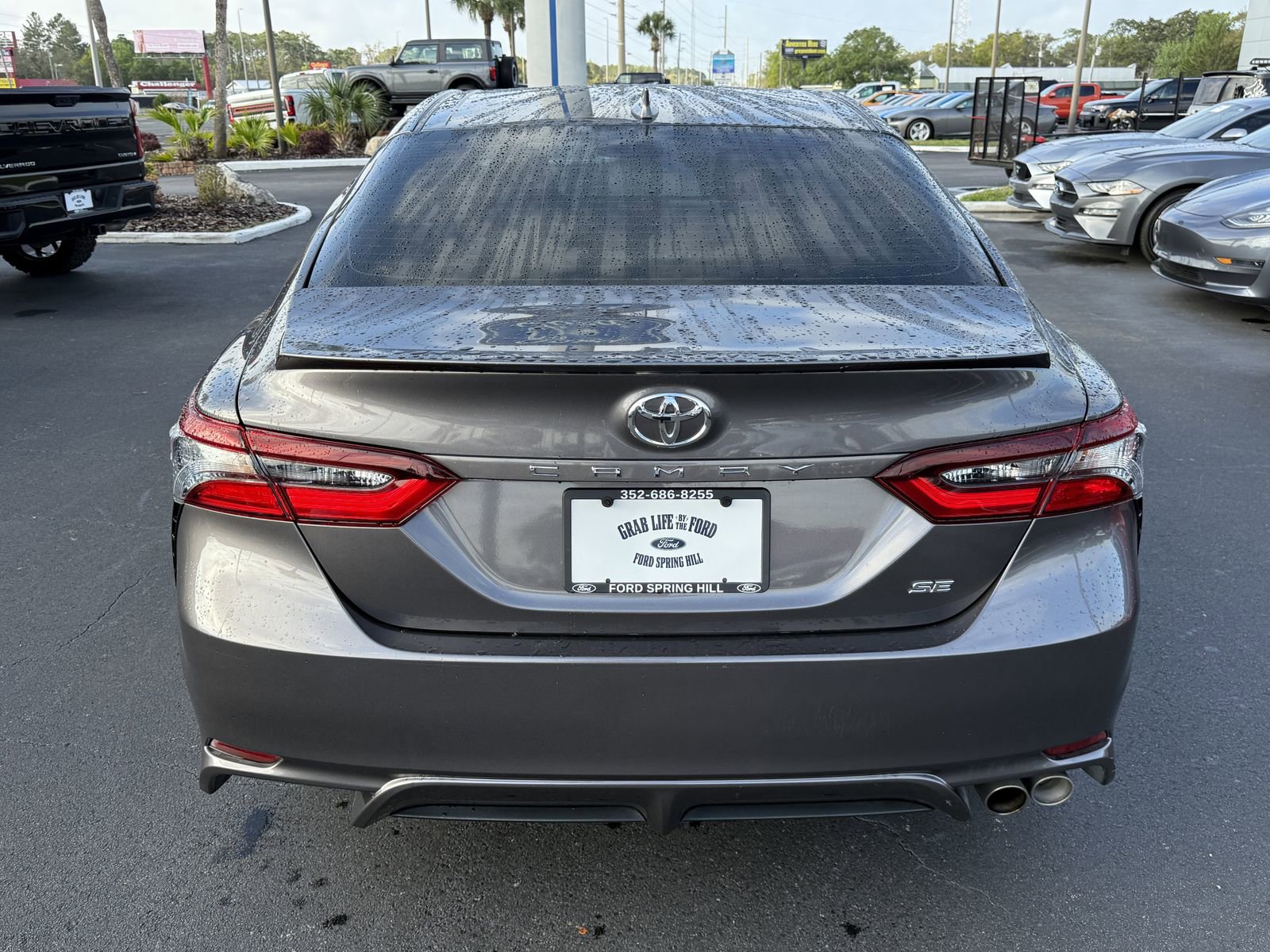 Used 2023 Toyota Camry SE w/ Convenience Package image 4