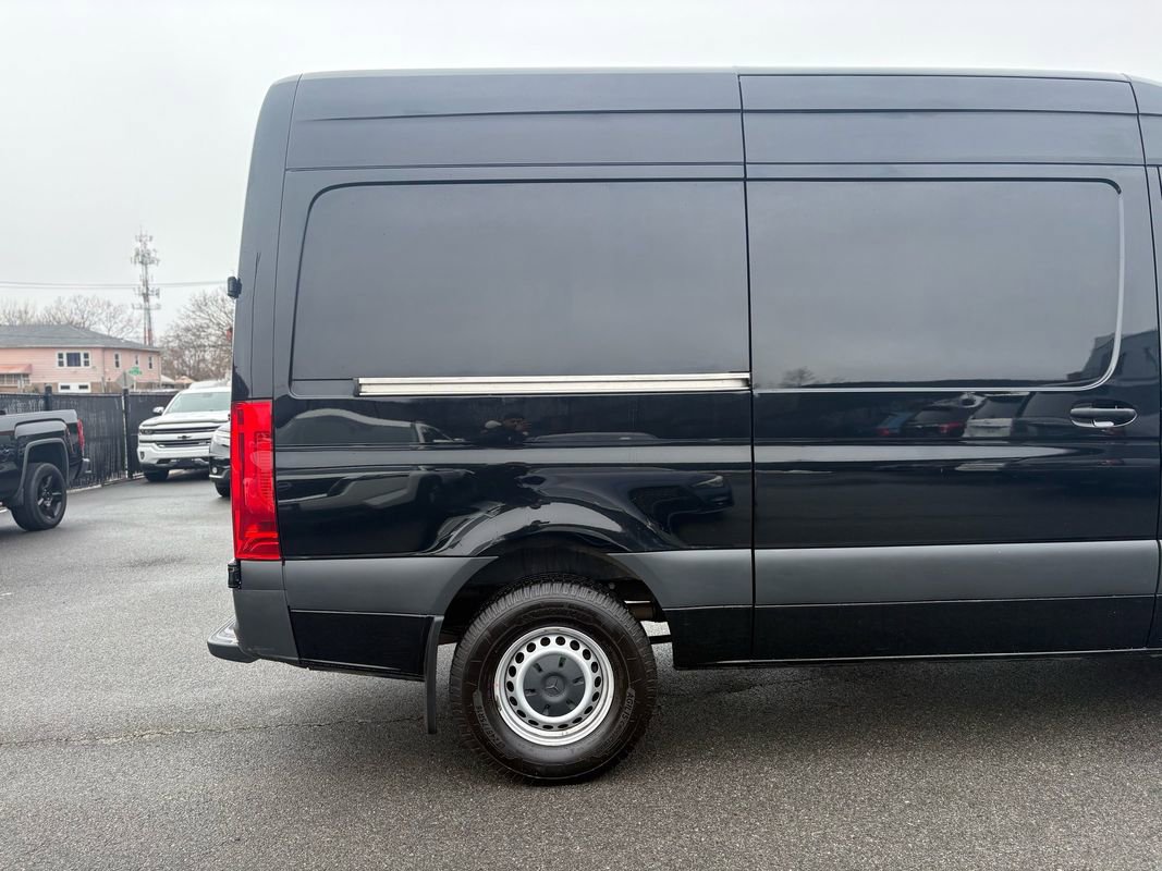 Used 2021 Mercedes-Benz Sprinter 2500 w/ Comfort Plus Package image 8