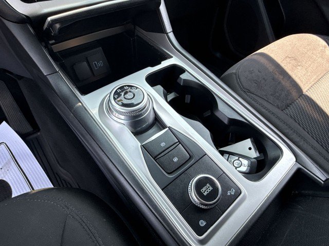 Used 2022 Ford Explorer XLT image 20