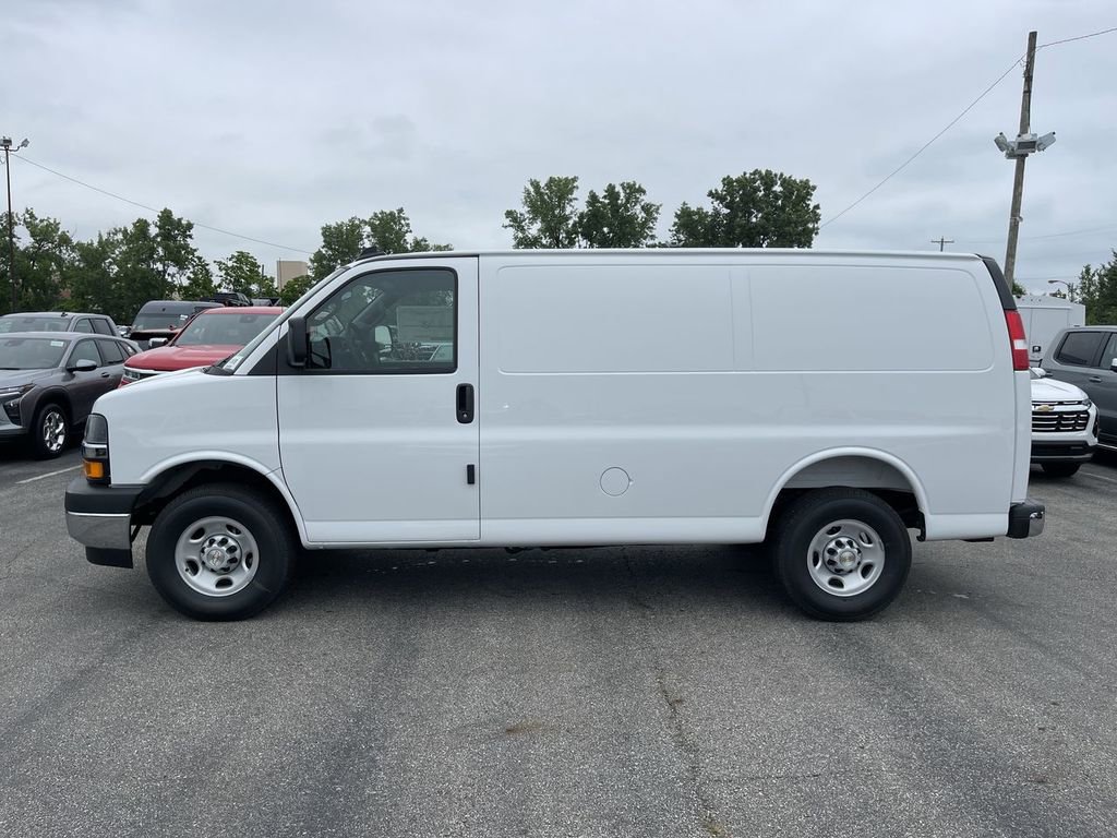 New 2025 Chevrolet Express 2500 w/ Driver Convenience Package RWD image 3
