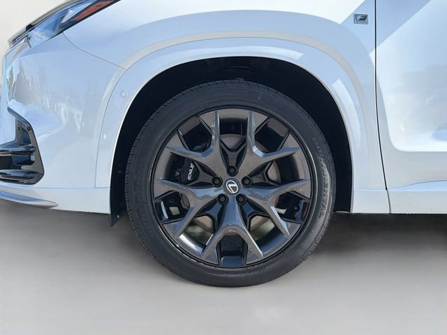 New 2026 Lexus TX 500h AWD image 43