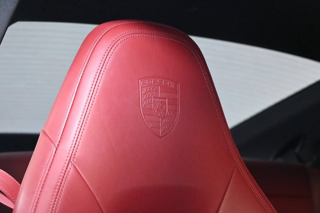Certified 2022 Porsche 911 Carrera RWD image 24