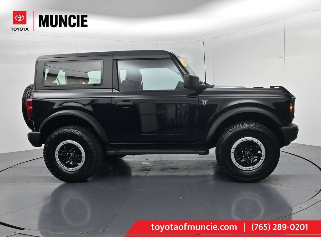 Used 2026 Ford Bronco 2-Door w/ Sasquatch Package AWD/4WD image 1
