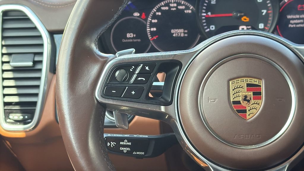 Used 2019 Porsche Cayenne image 22