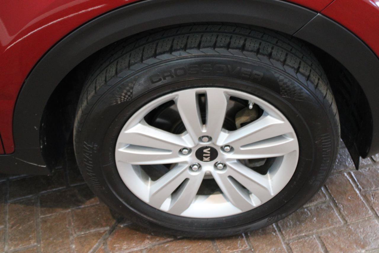 Used 2018 Kia Sportage LX AWD/4WD image 8
