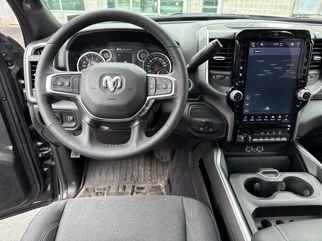 Used 2025 RAM 2500 Big Horn AWD/4WD image 7