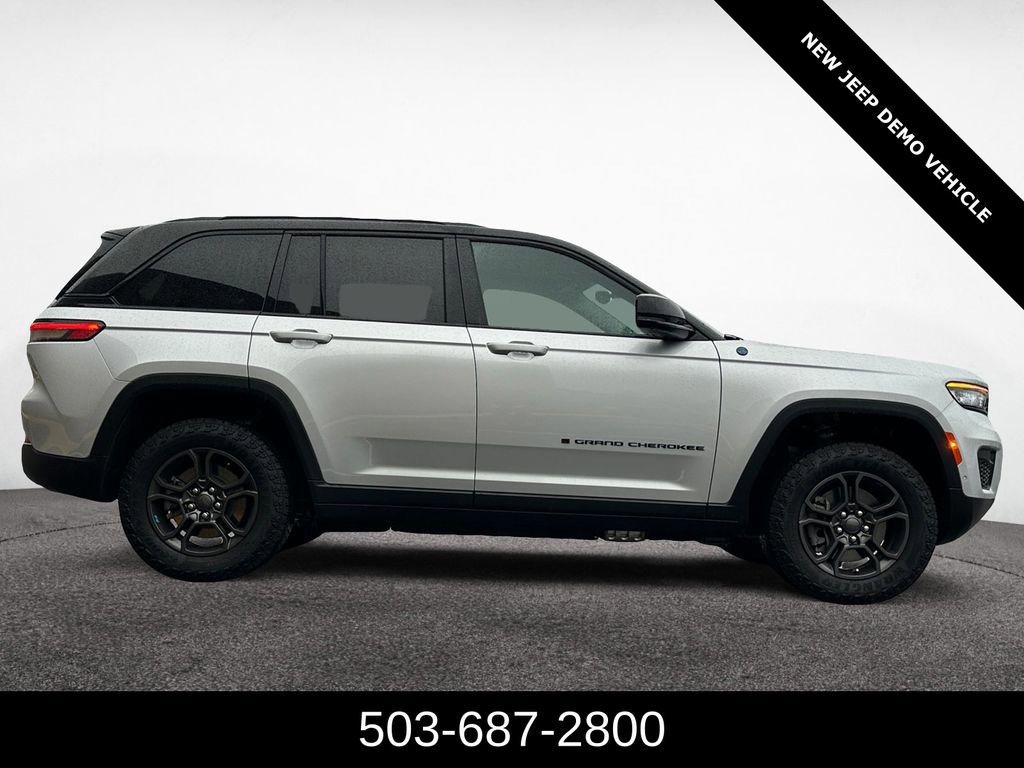 Used 2024 Jeep Grand Cherokee Trailhawk w/ Advanced Protech Group II image 6