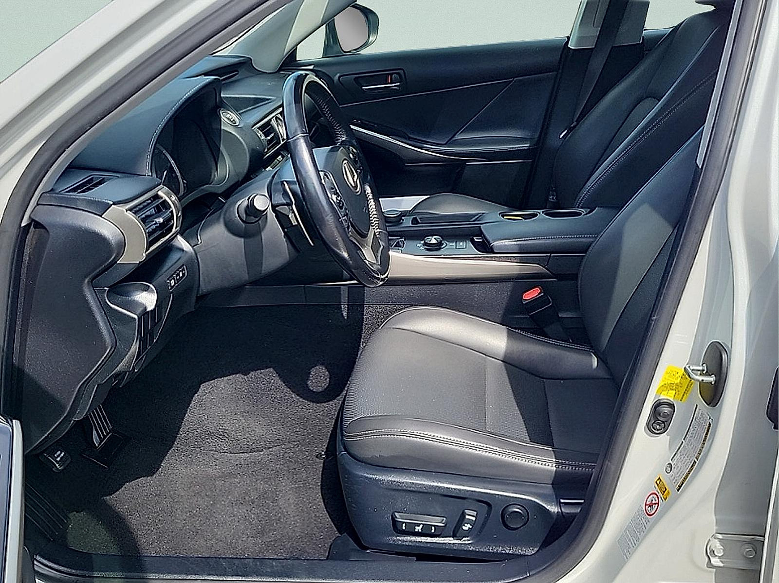 Used 2016 Lexus IS 300 AWD w/ Premium Package image 13
