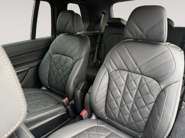 New 2027 BMW X7 xDrive40i w/ Executive Package AWD/4WD image 13