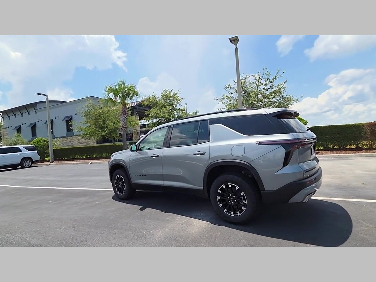 New 2026 Chevrolet Traverse Z71 w/ Driver Confidence Package AWD/4WD image 23