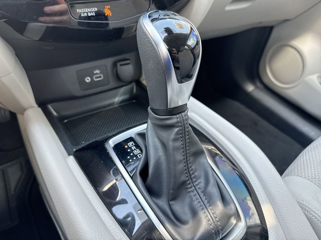 Used 2020 Nissan Rogue Sport SV FWD image 17