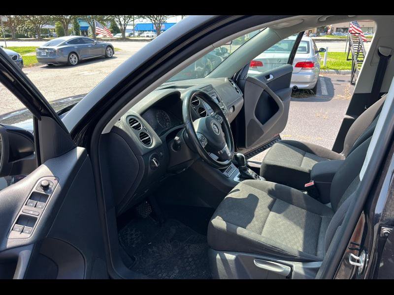 Used 2013 Volkswagen Tiguan S AWD/4WD image 10
