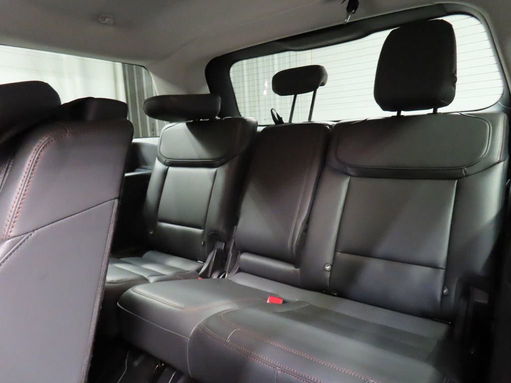 Used 2025 Ford Expedition Active image 16