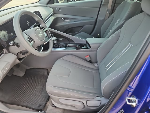 Used 2024 Hyundai Elantra SEL FWD image 18