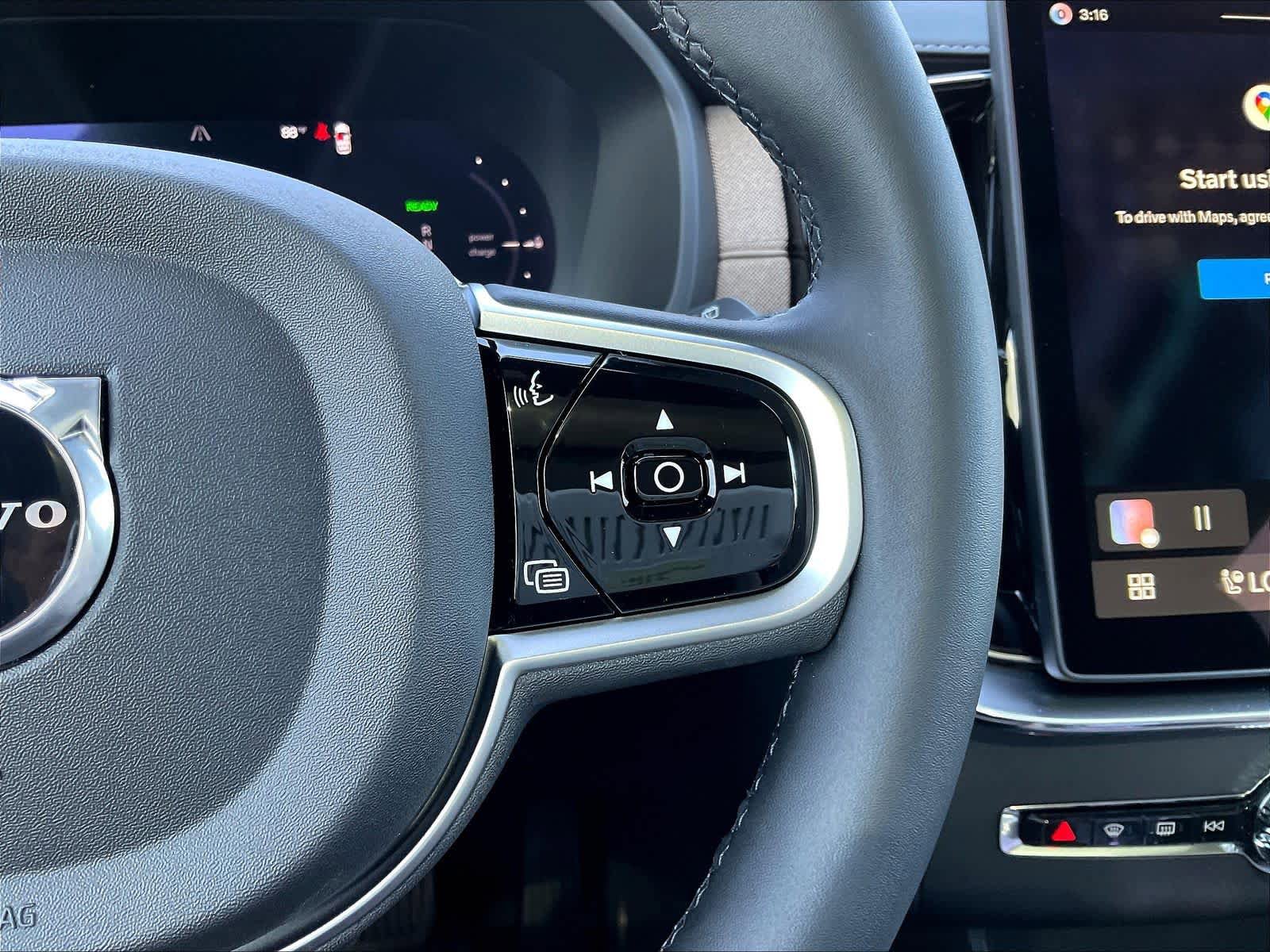 New 2026 Volvo XC90 T8 Ultra w/ Lounge Package image 18