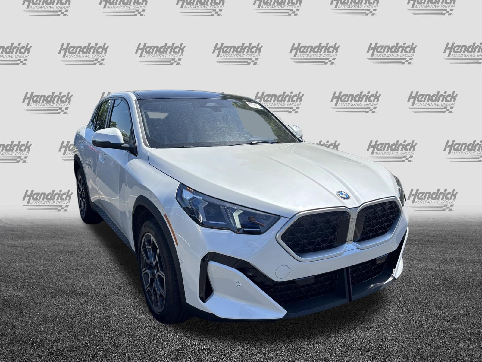 Used 2026 BMW X2 xDrive28i image 2