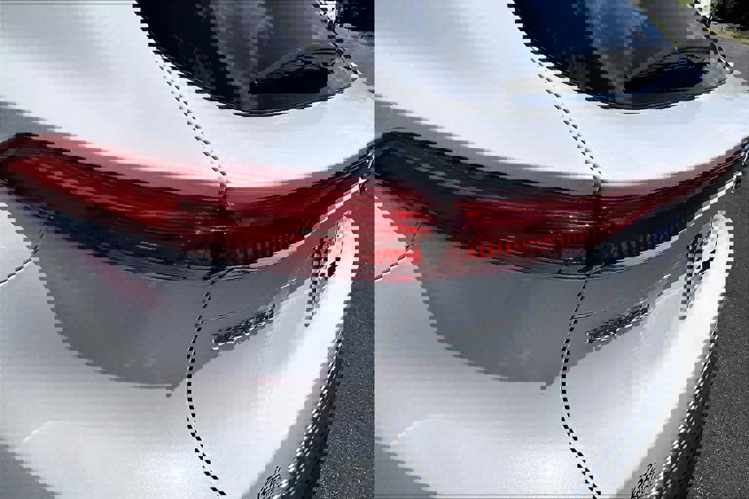 Certified 2024 Toyota Venza Limited AWD/4WD image 29