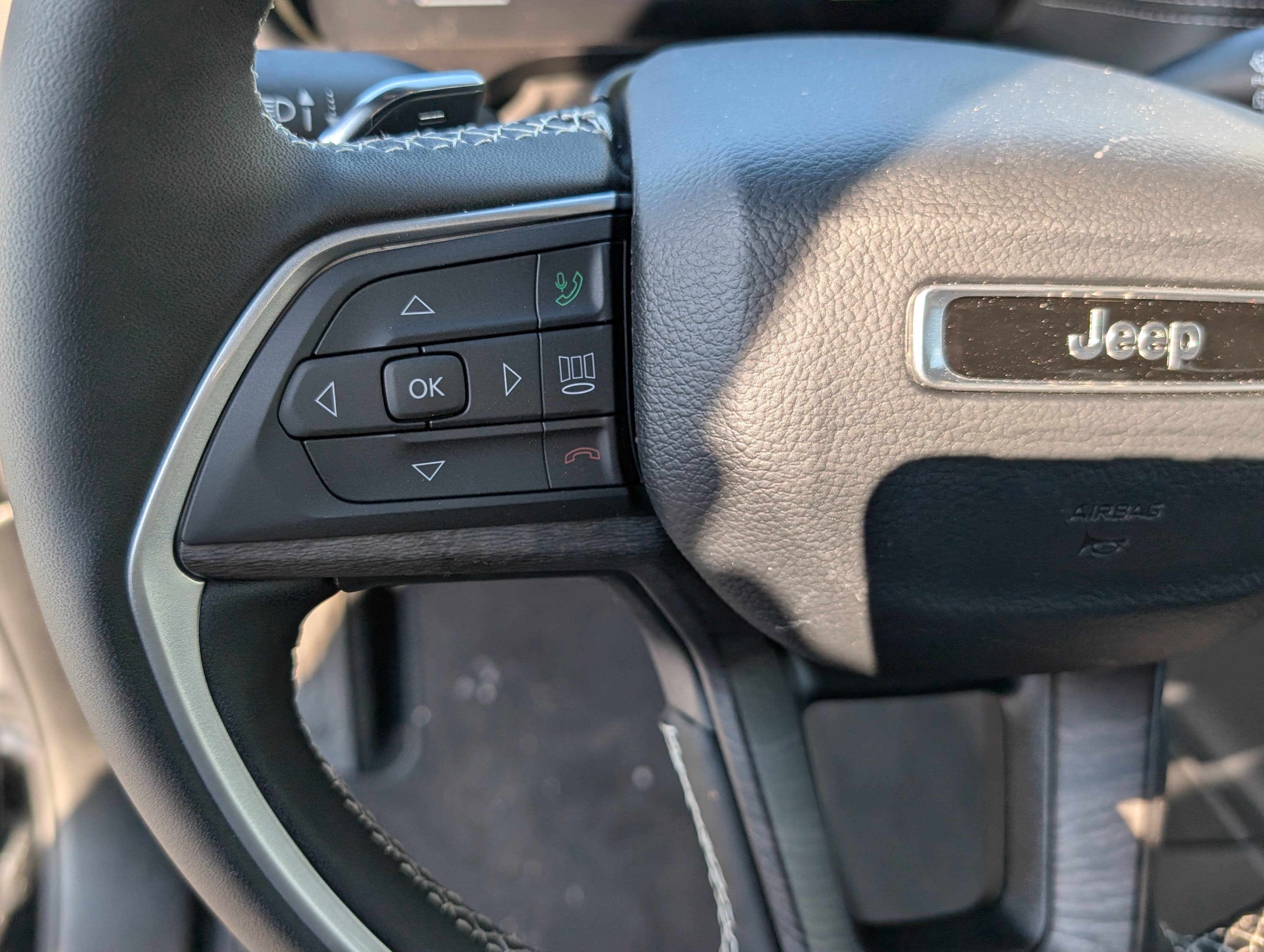 New 2026 Jeep Grand Cherokee Altitude image 20