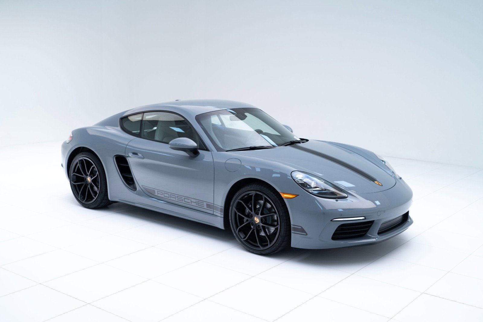 New 2025 Porsche 718 Cayman image 7