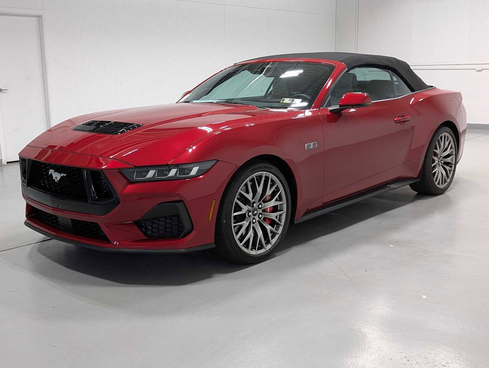 Used 2024 Ford Mustang GT Premium image 2