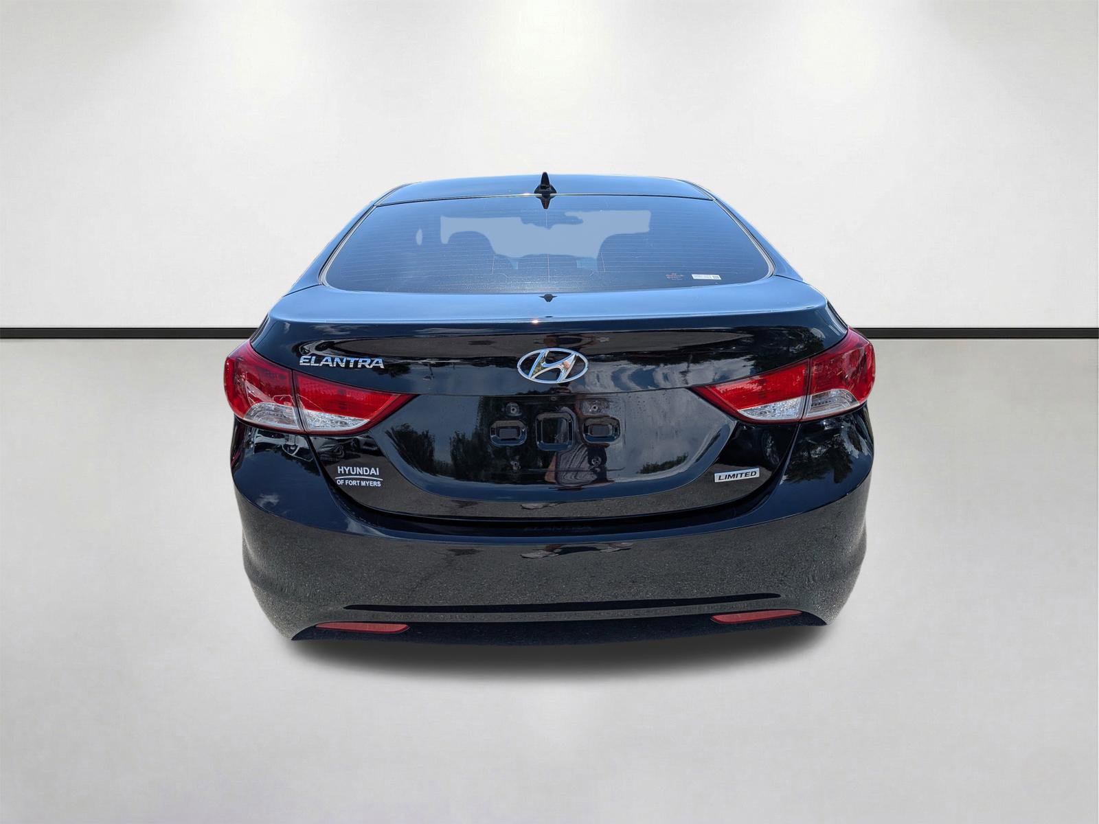 Used 2013 Hyundai Elantra Limited w/ Technology Pkg FWD image 5