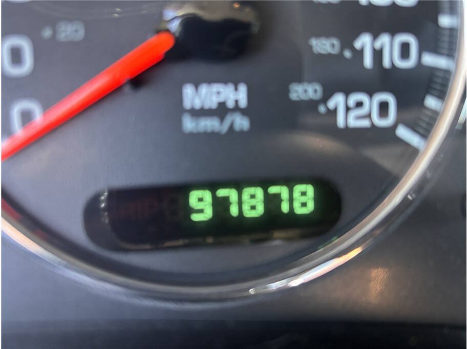 Used 2000 Chrysler Concorde LXi FWD image 8