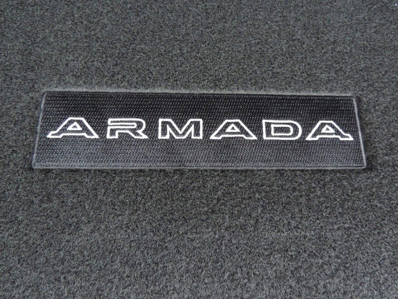 New 2026 Nissan Armada SL w/ Captain's Chari Seat Package image 15