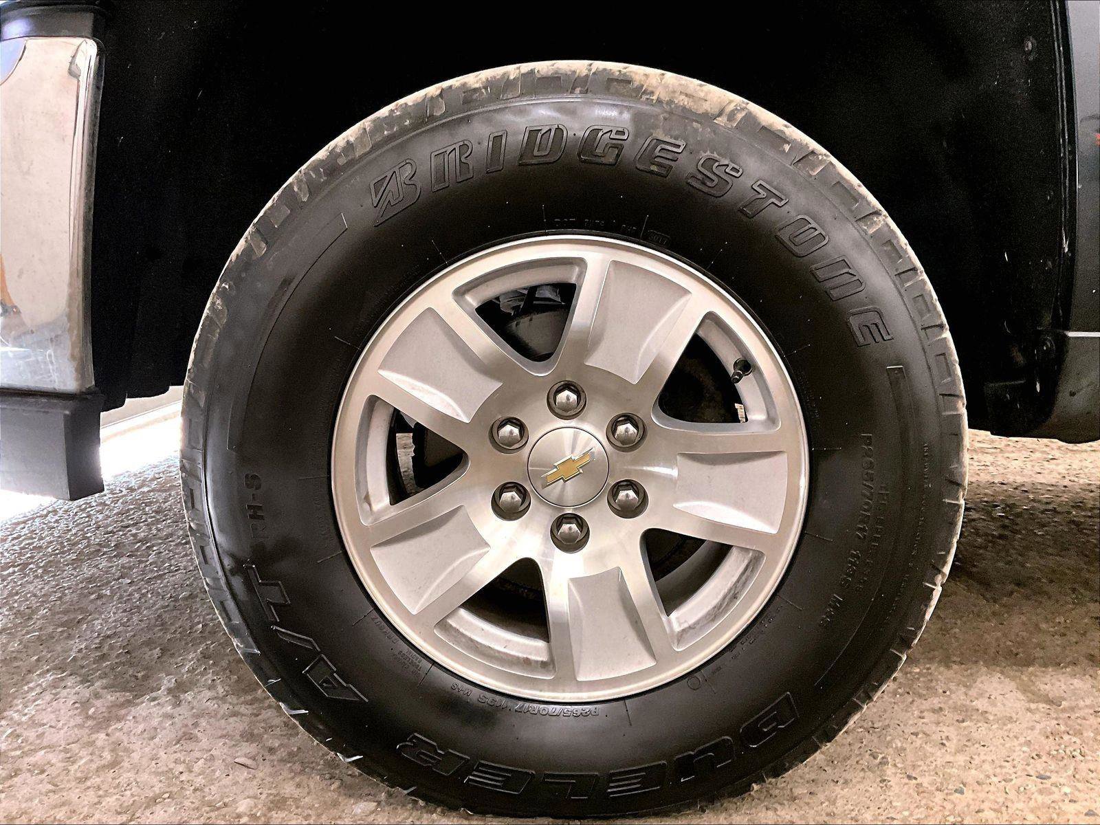 Used 2018 Chevrolet Silverado 1500 LT w/ All Star Edition AWD/4WD image 8