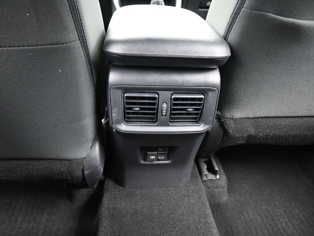 Used 2025 Toyota RAV4 XLE image 36