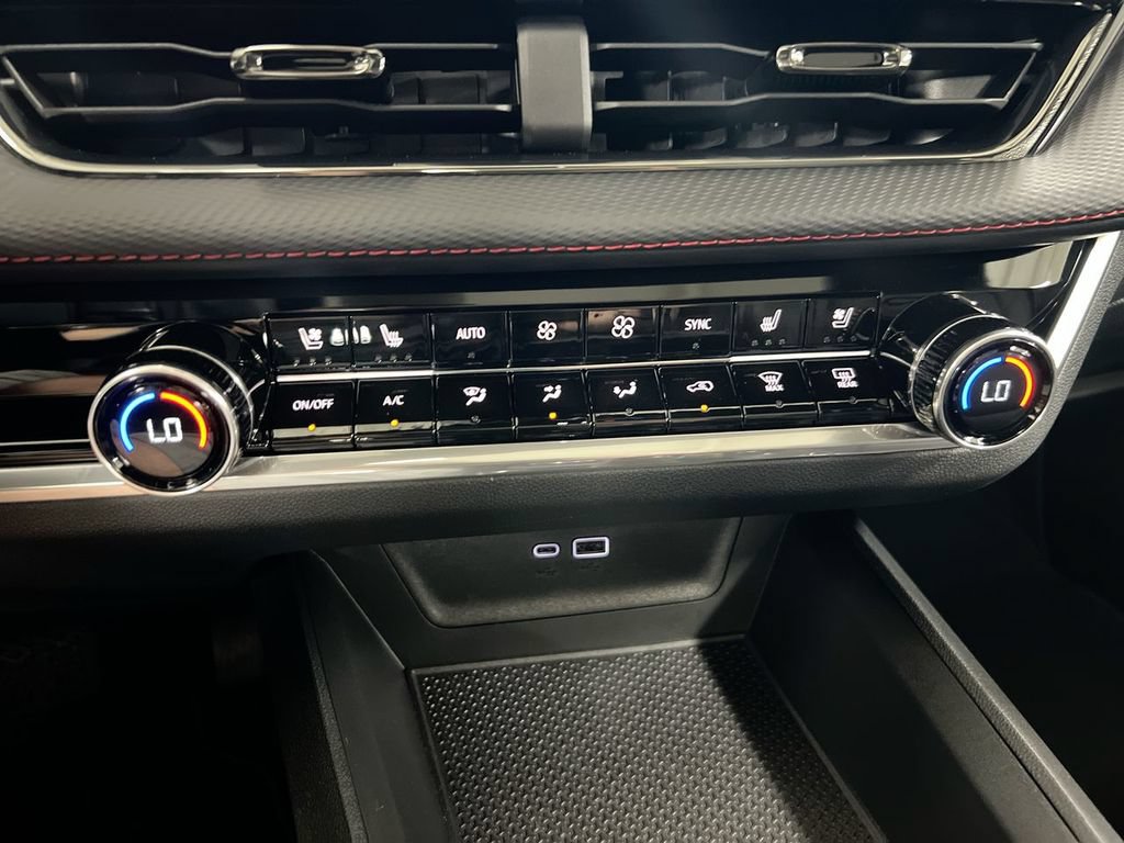 New 2027 Chevrolet Equinox RS w/ Safety and Technology Package AWD/4WD image 17