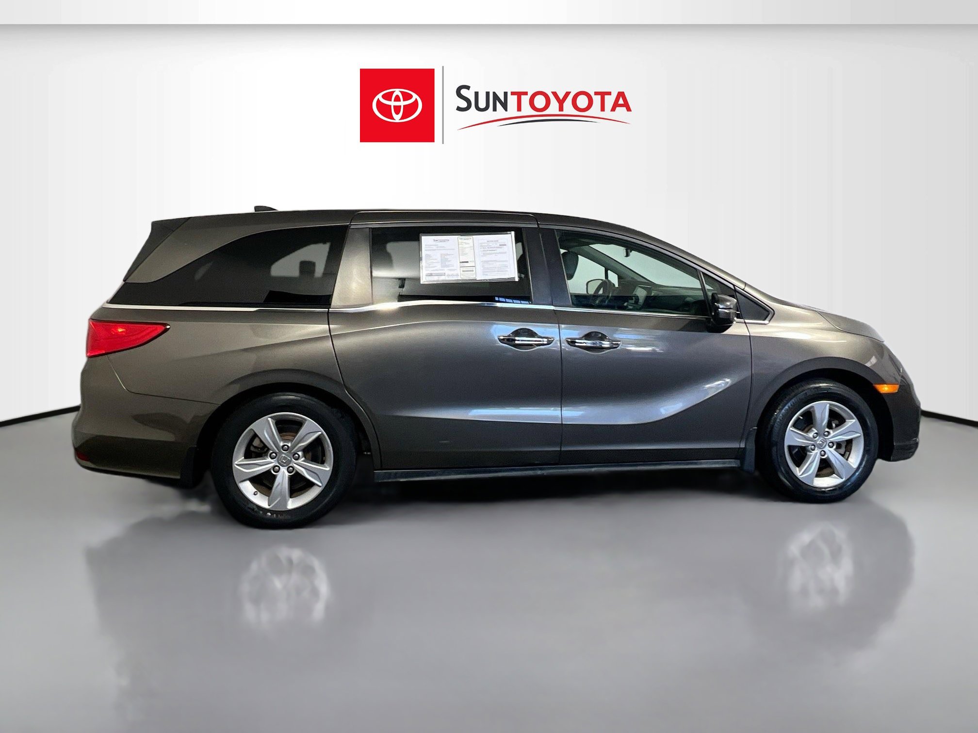 Used 2019 Honda Odyssey EX-L image 2