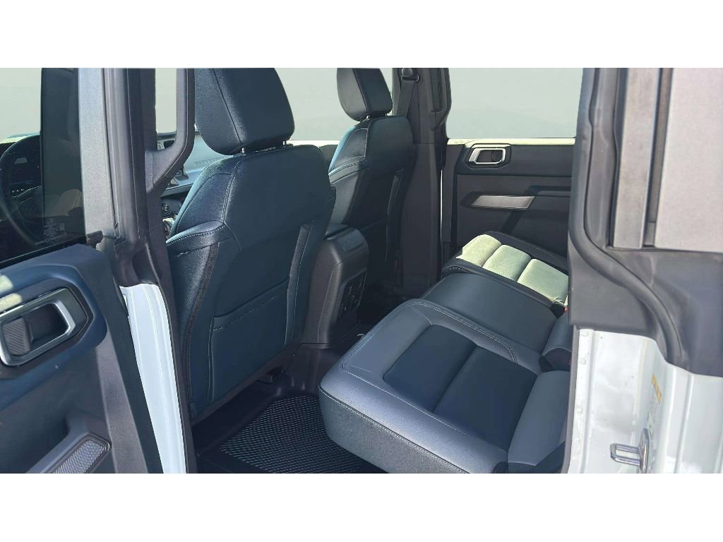 Used 2023 Ford Bronco Outer Banks AWD/4WD image 13