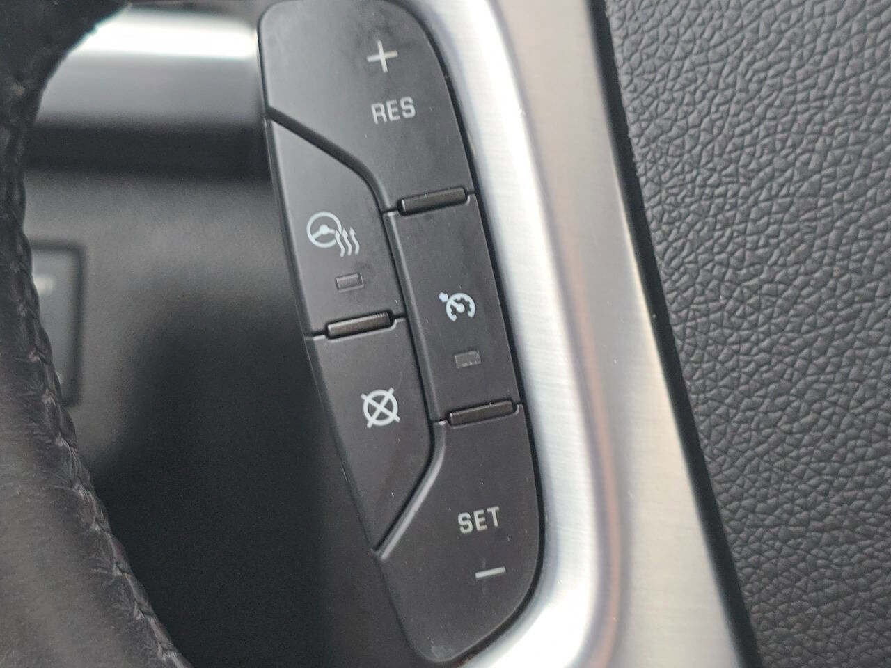 Used 2017 GMC Acadia Limited SLT image 21