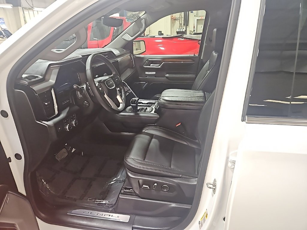 Used 2024 GMC Sierra 1500 Denali w/ Technology Package image 16