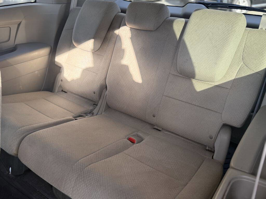 Used 2016 Honda Odyssey SE image 12