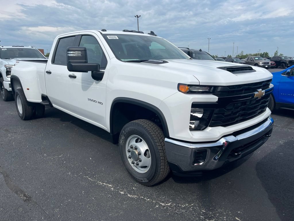 New 2026 Chevrolet Silverado 3500 W/T AWD/4WD image 2
