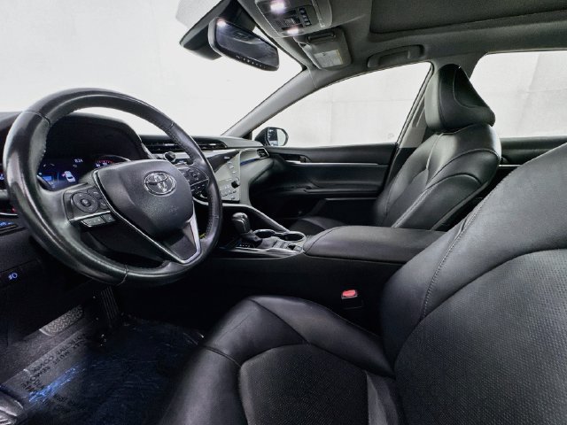 Used 2020 Toyota Camry XSE FWD image 19