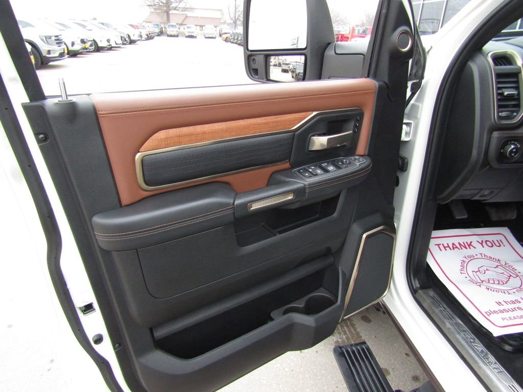 Used 2024 RAM 3500 Limited w/ Safety Group image 28