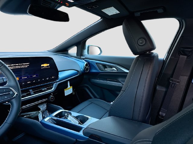 New 2026 Chevrolet Equinox EV LT FWD image 25